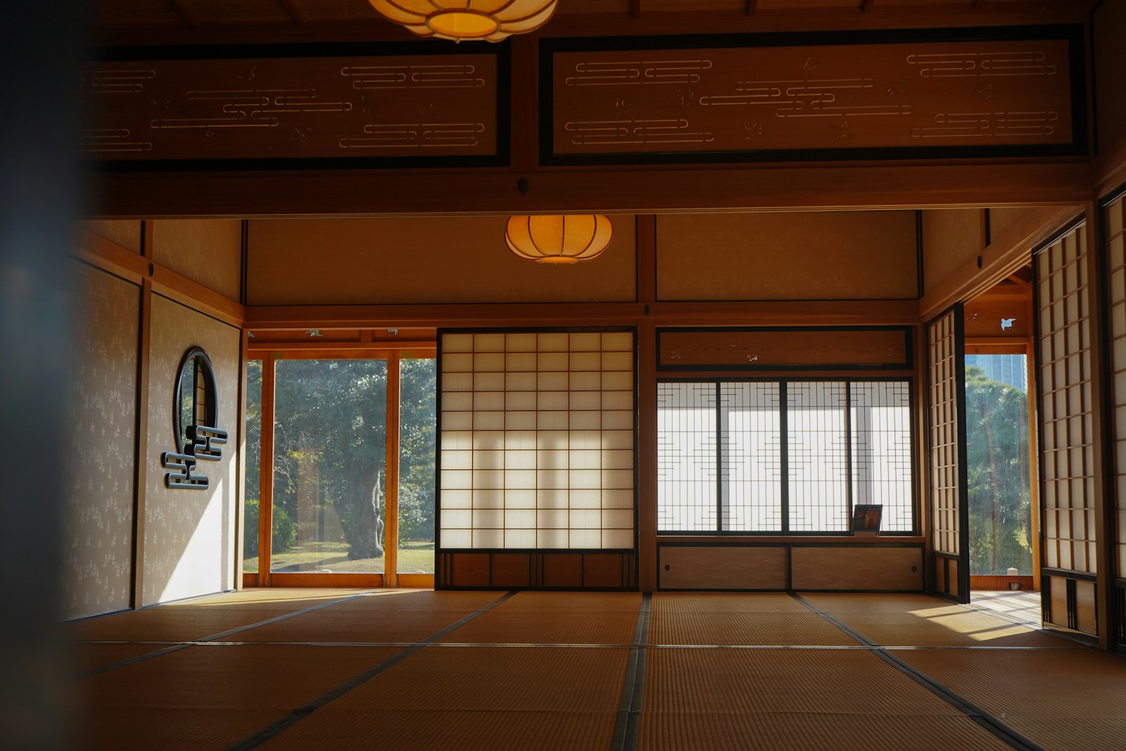 Kanso Japanese minimalism — traditional tatami room with shoji